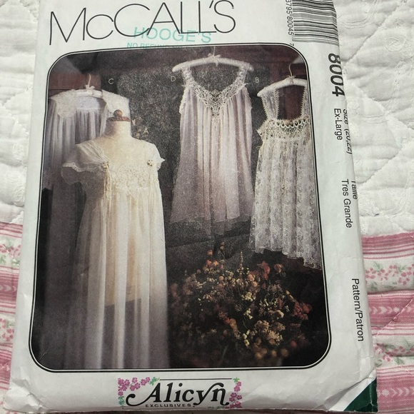 Alicyn by McCalls lingerie pattern - 8004- exlarge 20-22 lace Nightgown Pattern - Picture 1 of 7